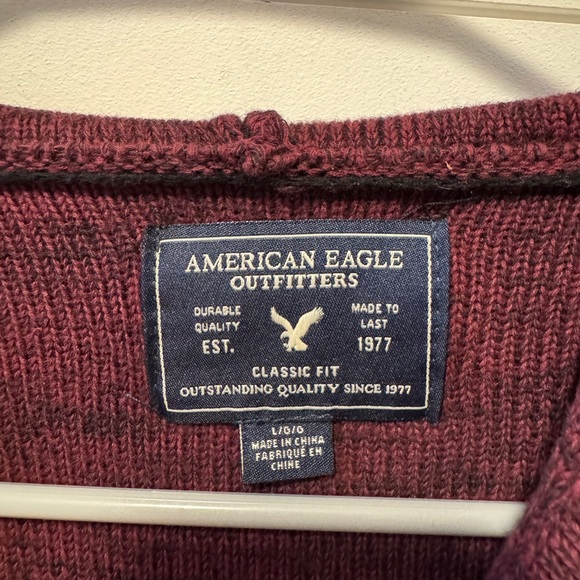American Eagle Burgundy Hooded Sweater - Picture 2 of 3